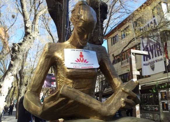 statua1